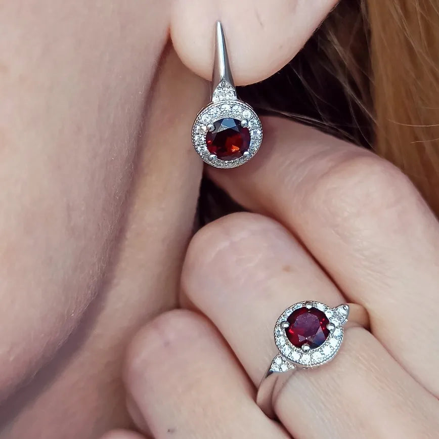 Exquisite Red Garnet Classic Jewelry Set
