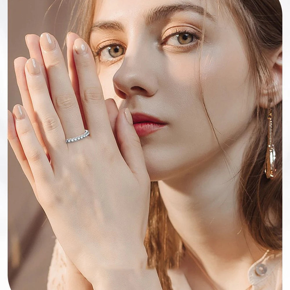 Fabulous Engagement Ring – 2mm Moissanite Band