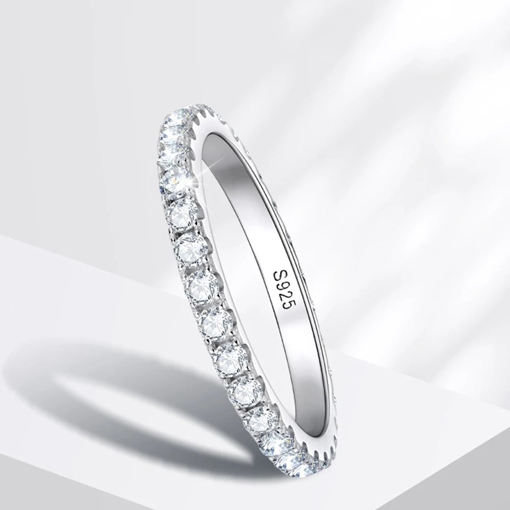 Fabulous Engagement Ring – 2mm Moissanite Band