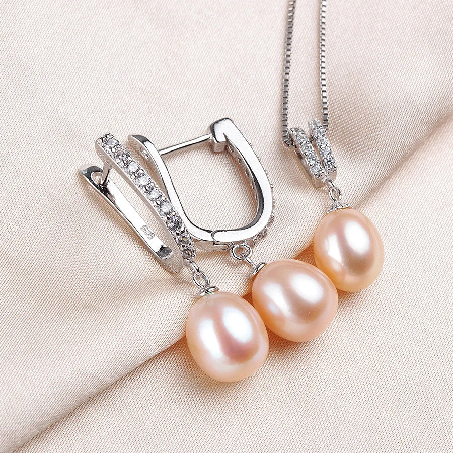 Shimmering Freshwater Pearl Jewelry Set